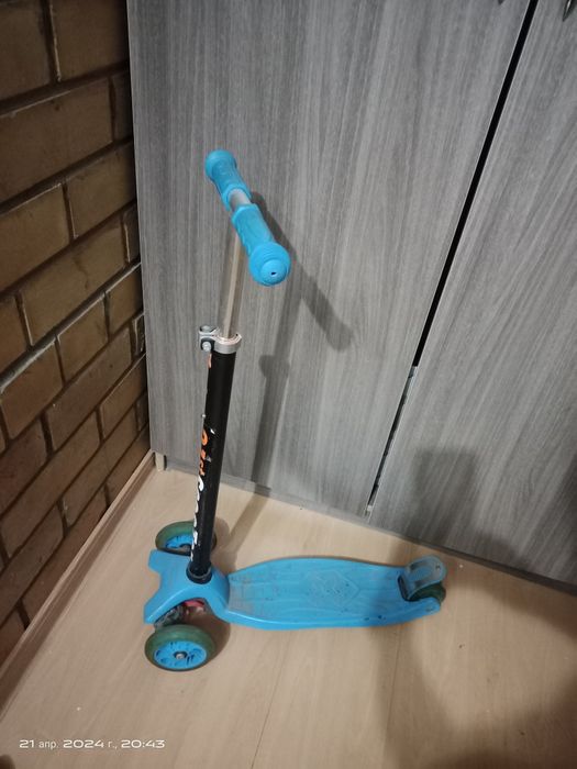 Продам самокаты.