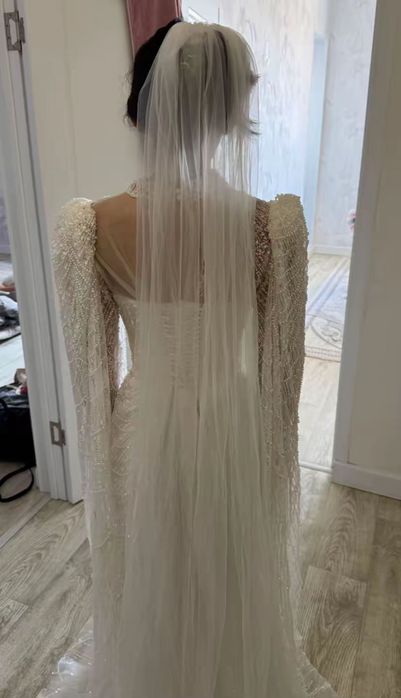 Свадебное платье                                       .