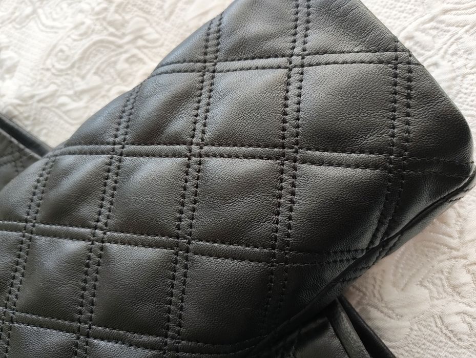 Елегантно кожено яке от естествена агнешка кожа