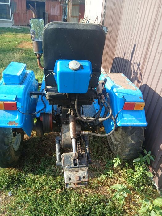 Se vinde tractor