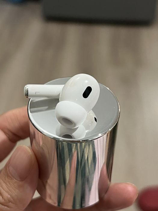 Airpods pro 2 поколение левый оригинал