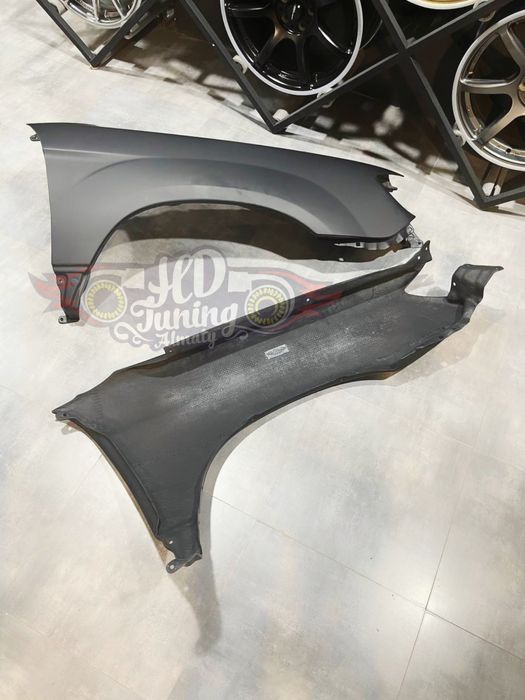 Крылья передние сток Subaru Forester SG Рестайлинг