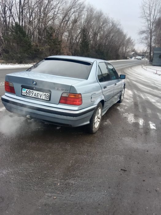 Продам BMW 320 I 1991 года.