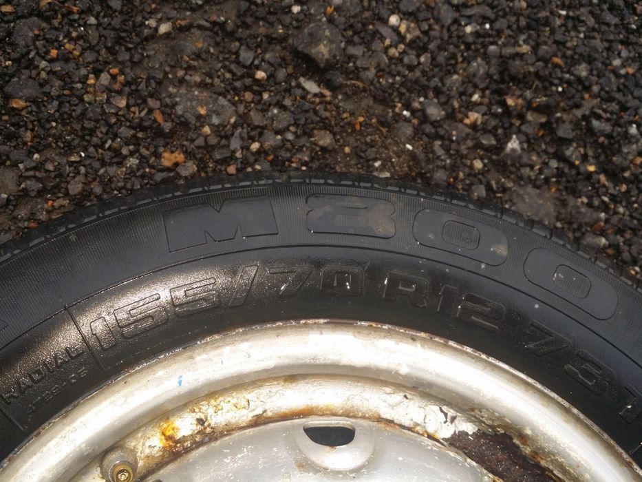 Roata 155 70 12.  100 lei neg.