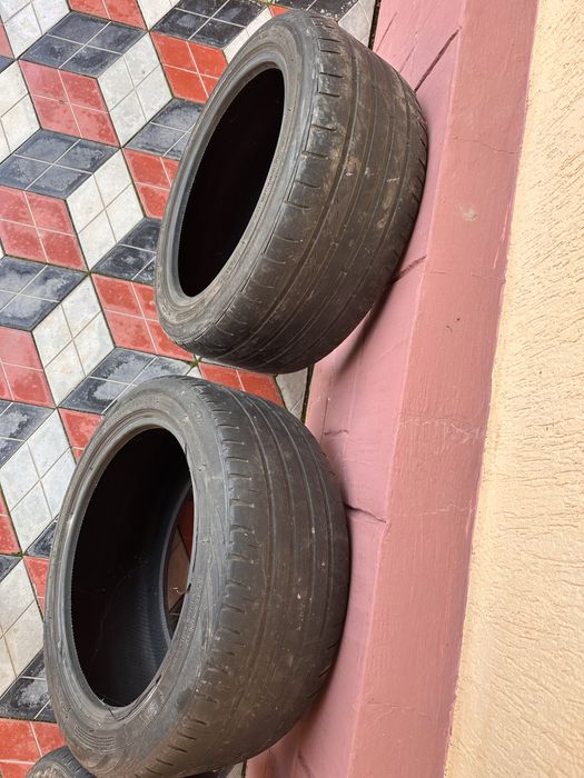 Летние шины 235/45 R17 комплеткт