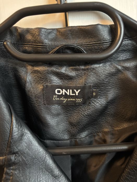 Ново кожено яке Only и подарък рокля