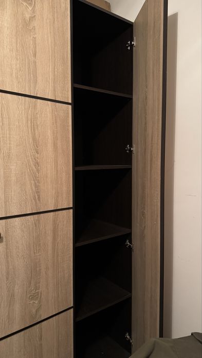 Продаётся большой шкаф