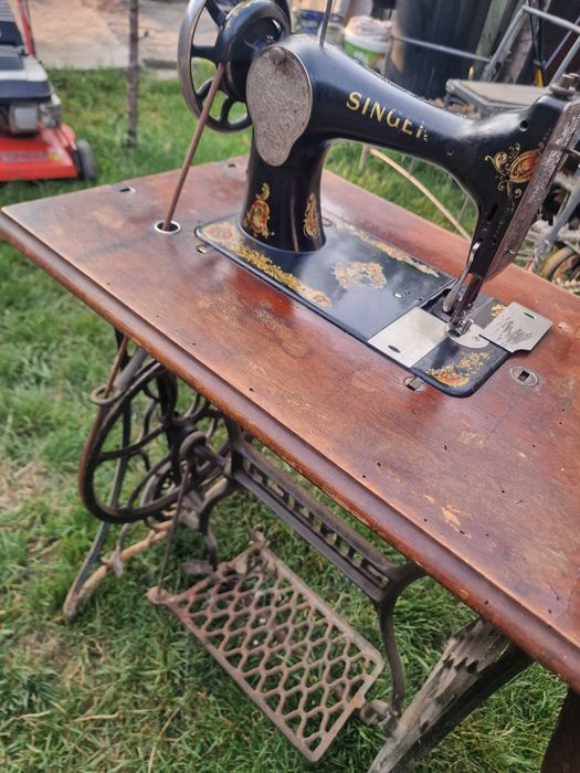 Masina de cusut SINGER Vintage de piese sau restaurat