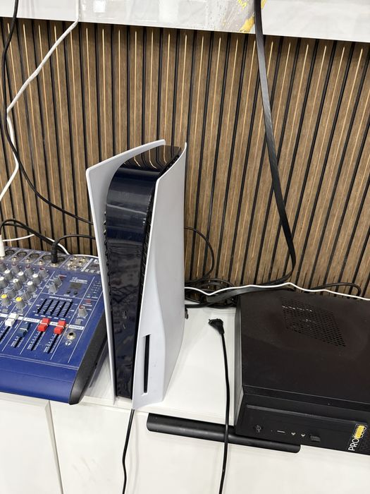 Playstation5,состояние отличное