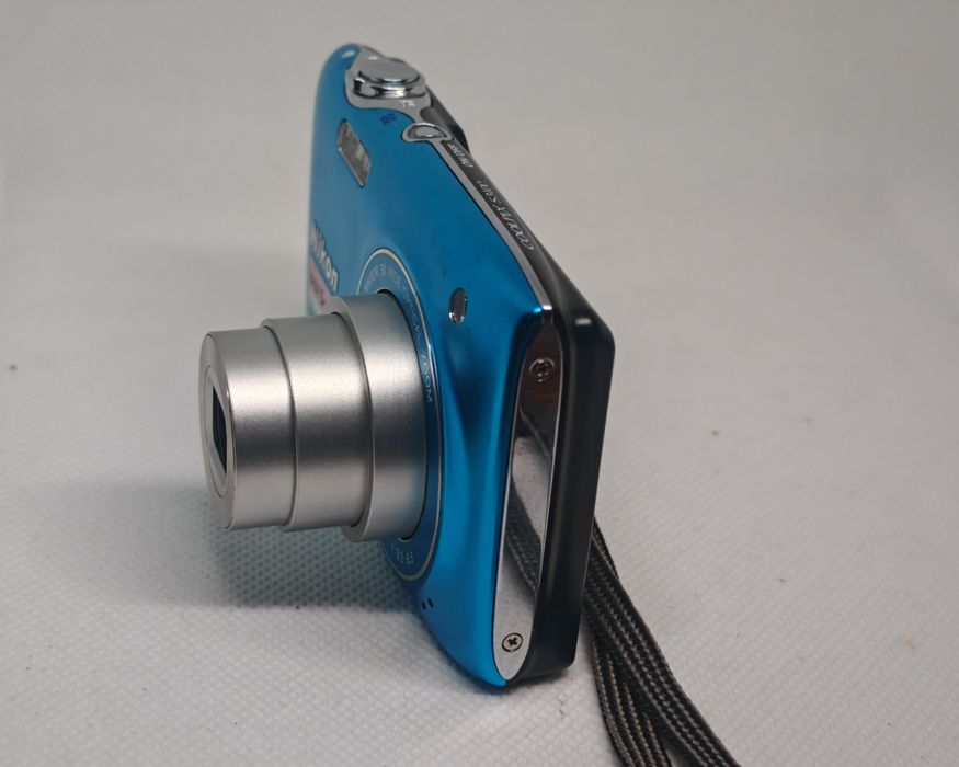 Nikon Coolpix S3100 – 14 MP, 5x Wide Zoom, turcoaz