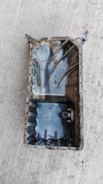 Поддон Картер Мерседес 102 мотор