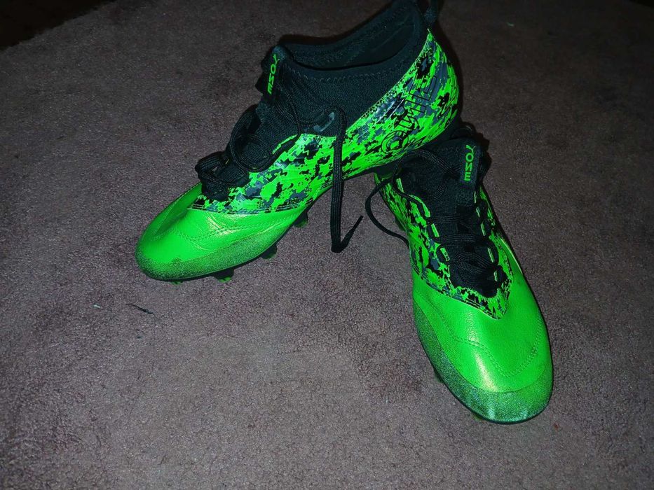 Бутонки и стоножки - оригинални нови