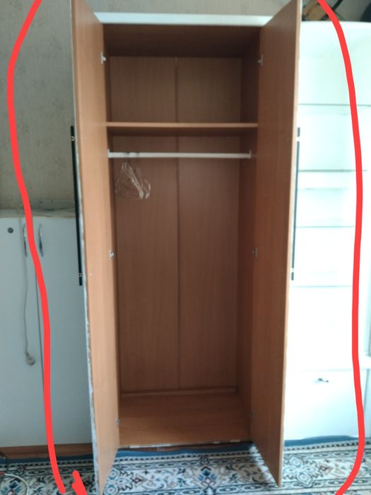 Продам шкаф плательный