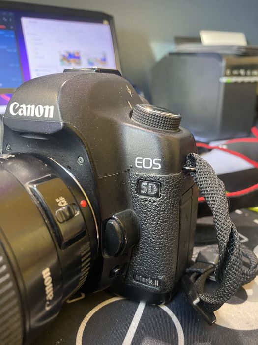 Продам фотопарат 5д