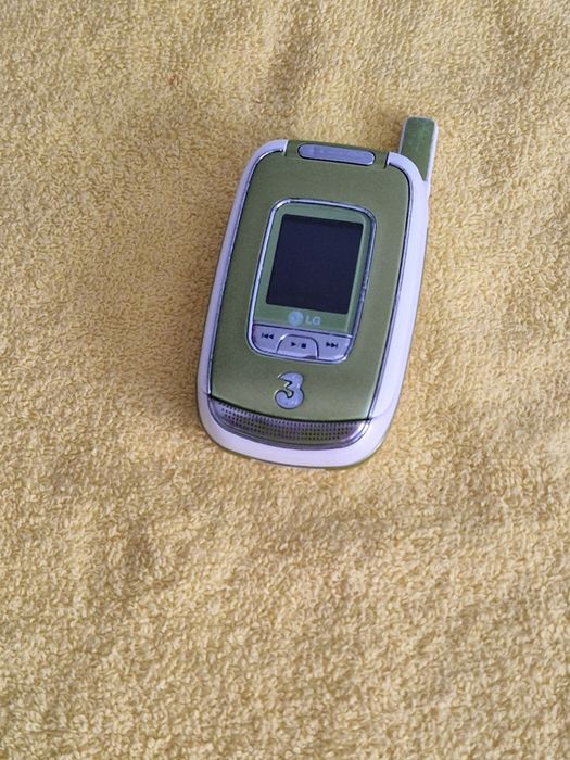 Telefon lg U8550 perfect funcțional