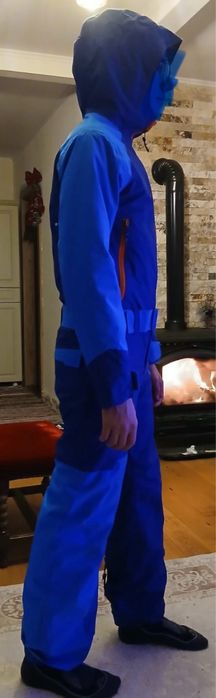 Costum ski tip combinezon si casca 12-14 ani