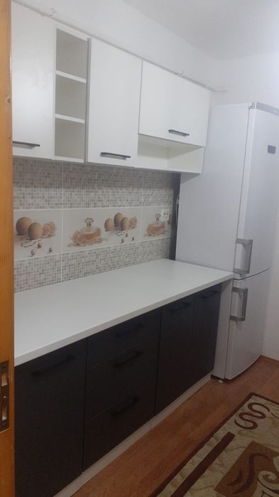 Închiriez apartament