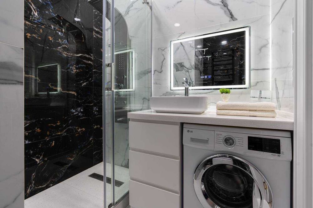 Ташкент сити Бульвар возле фонтана