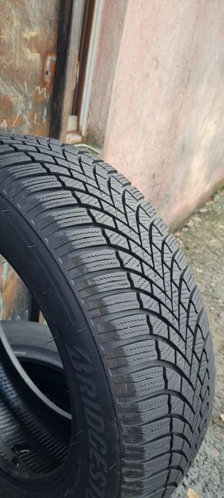 2 Anvelope Bridgestone 215 65 R17 M + S. Dot 2022