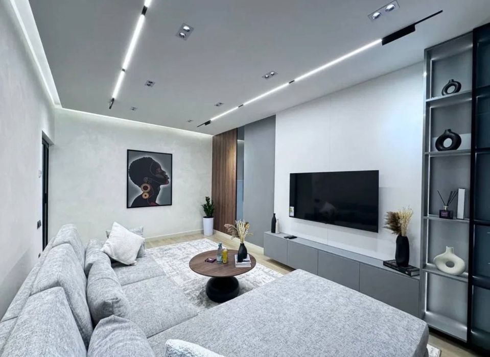 Метро Ойбек с Новостройка-Сдаётся впечатлительная 2х комнатная Аренда