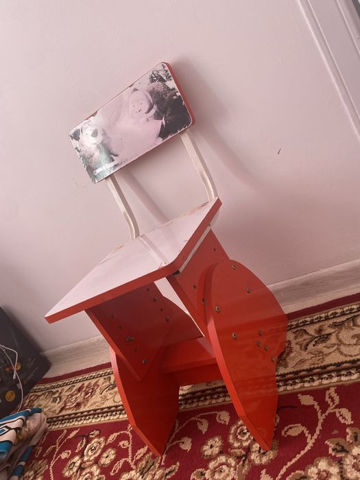 Продаётся детский стул и стол