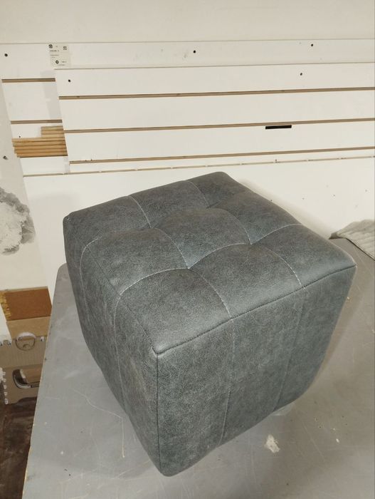 Продаётся пуфик новый