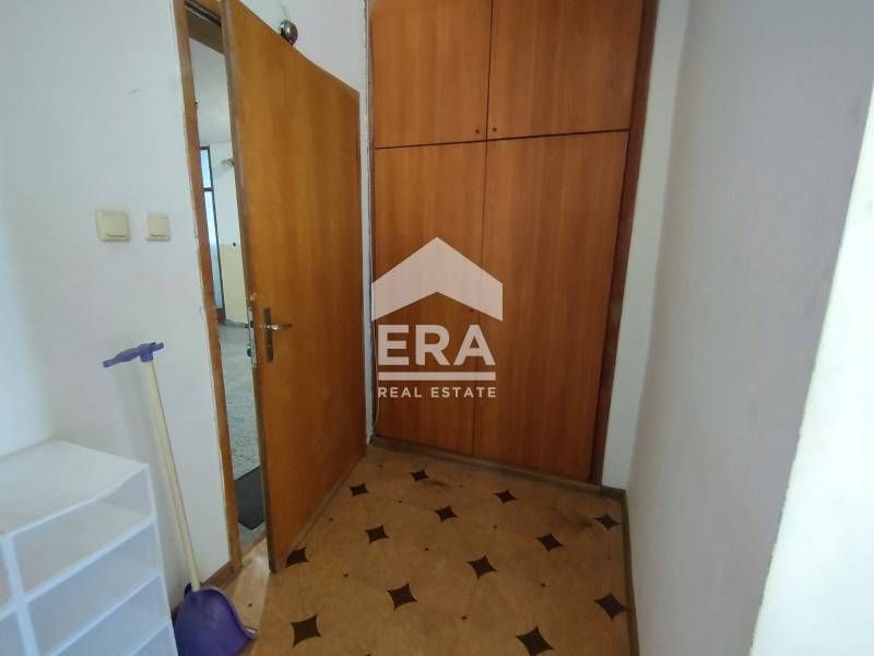 Продава се Двустаен апартамент в Хасково, Дружба 1 - 74 кв.м за 793 €/кв.м - Снимка #7