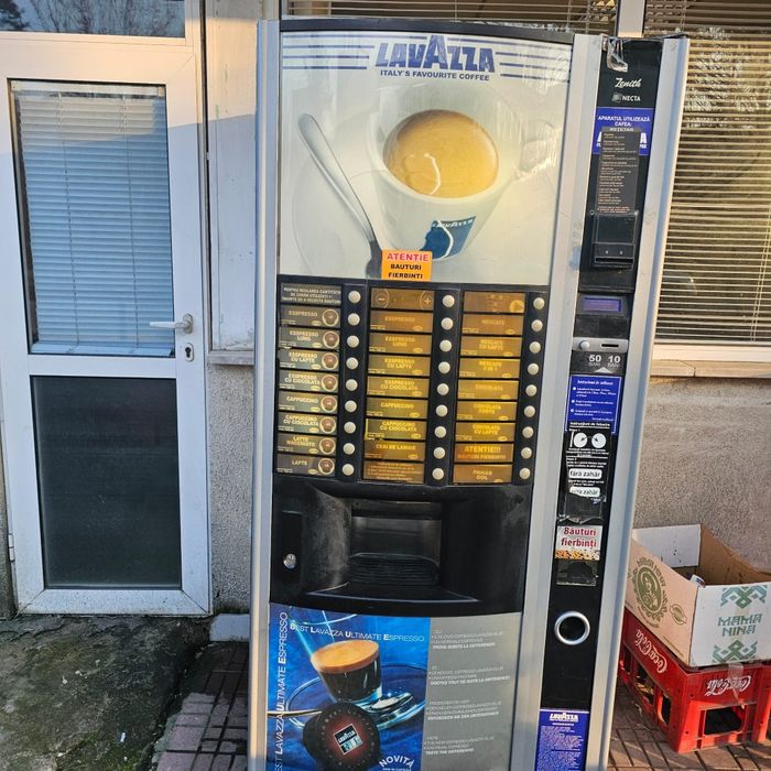 Vând aparat de cafea in stare perfecta