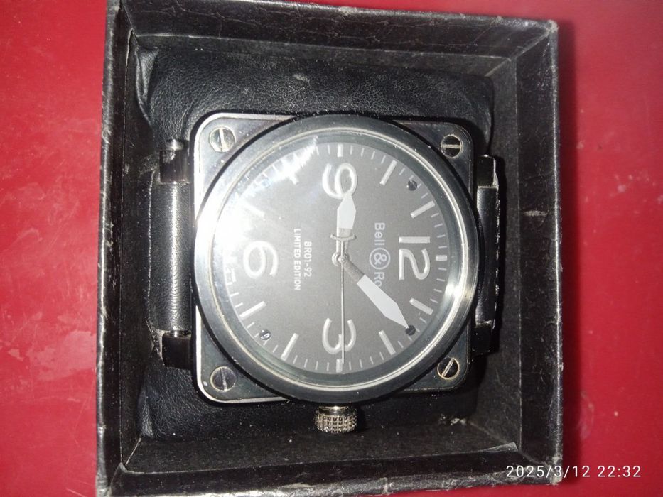 Bell & Ross BR01-92 Limited Edition. Сотилади