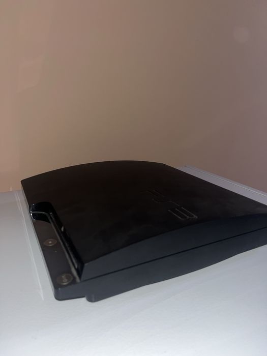 Consola PS3+FIFA18 de vanzare