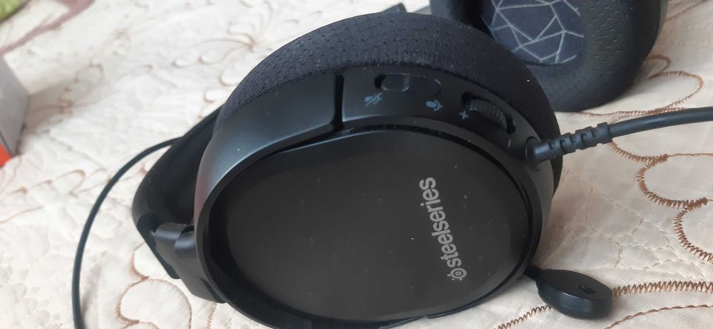Гейминг Слушалки SteelSeries Arctis 1