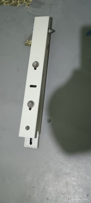 Продавам стойки за климатик