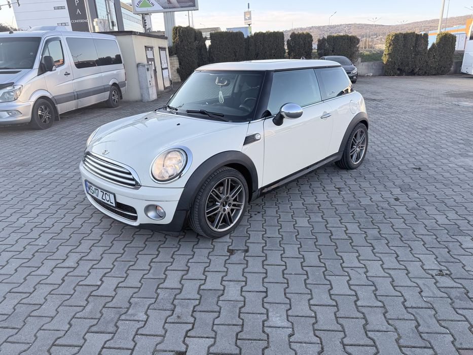 Mini  One 1.6 diesel,panoramic, incalzire scaune,start/stop 109 cai!