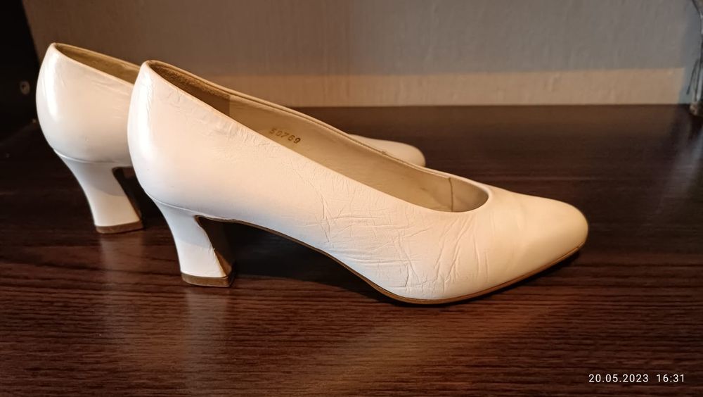 туфли белые женские