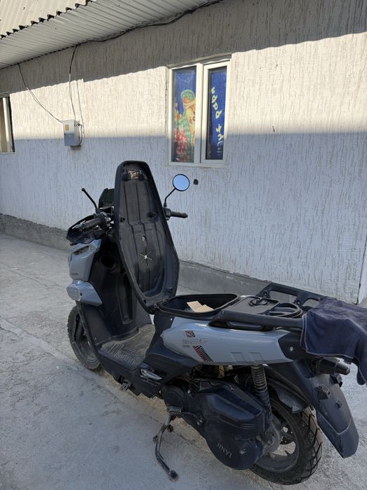 Продам мопед танк