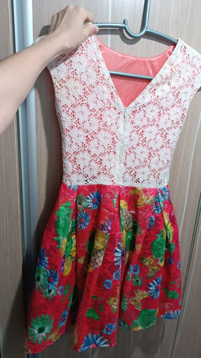 Продам платье xs-s