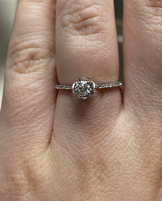 Inel de logodna TEILOR - aur alb 18K cu diamante