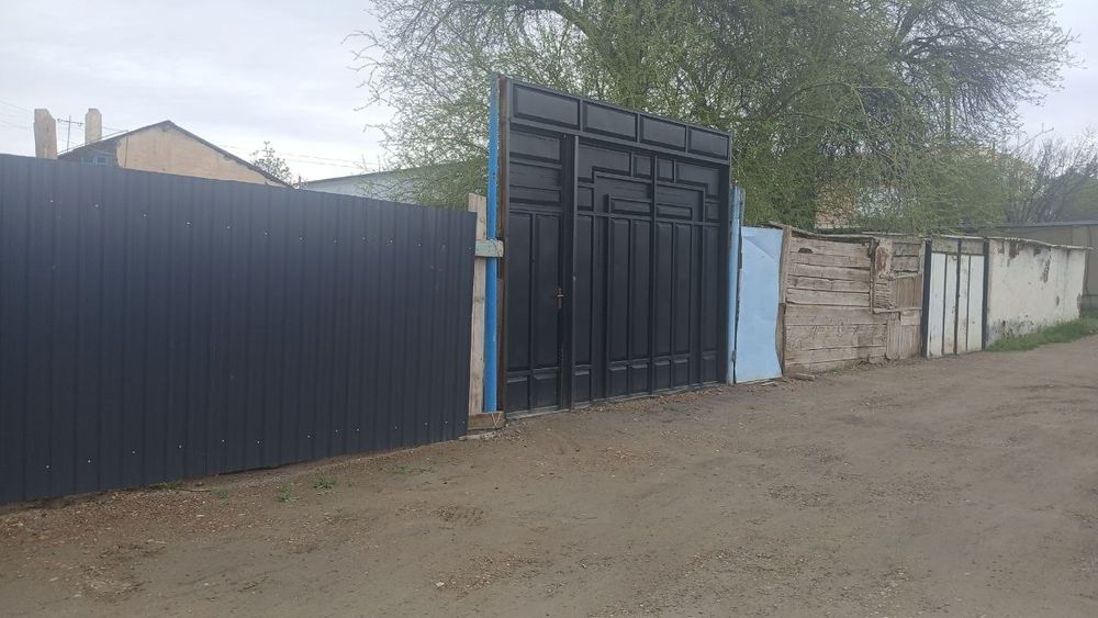 Buxoro vilot Kogon shaxrida 8 sotixli xovli barcha jixozlari bilan sot