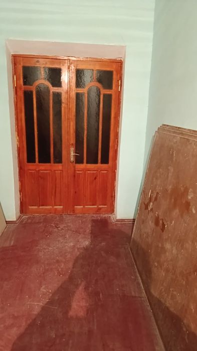 Эсік терезелер бар