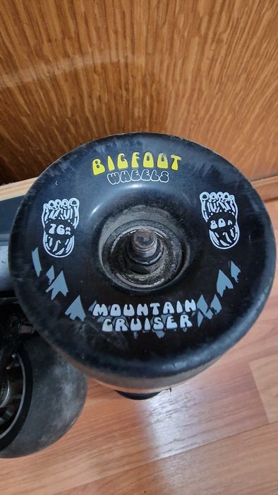 Skateboard electric Summerboard SBX pret de magazin 1700 dolari