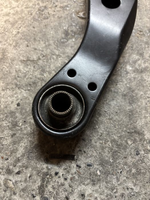 Рычаг левый королла АЕ 110 95–> года