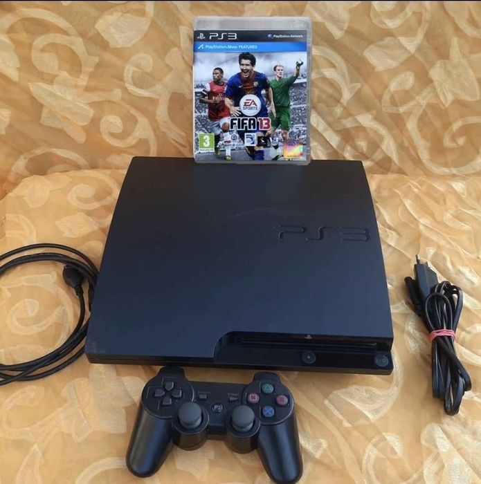 Vând PlayStation 3 slim complet cu fifa 13 în stare bună