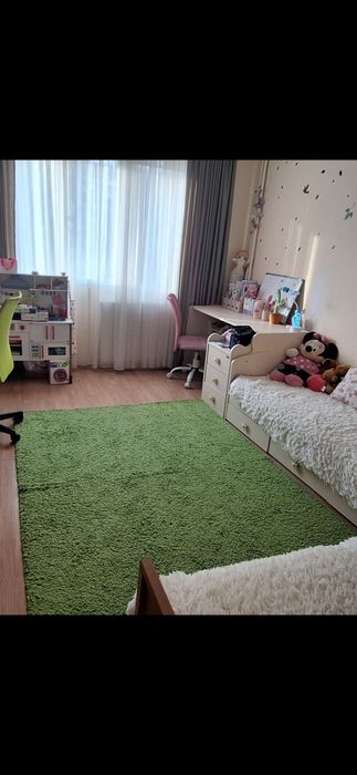 Продава се килим с дълъг косъм
