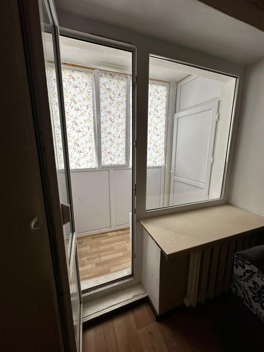 Продам 4 комн.кв, 3/3, 70.1 кв.м