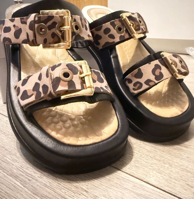 Indigo shoes чехли