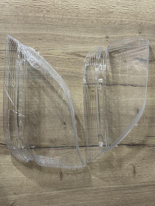 Стекла фар Lexus RX300