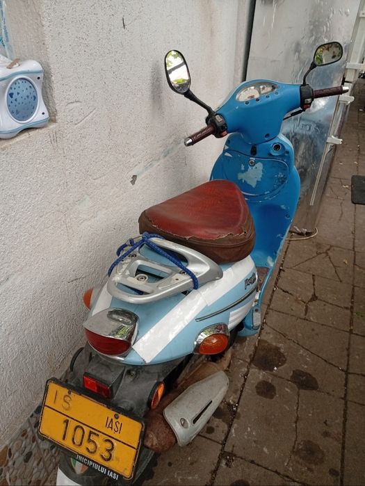 Scuter  defect sa oprit deodată