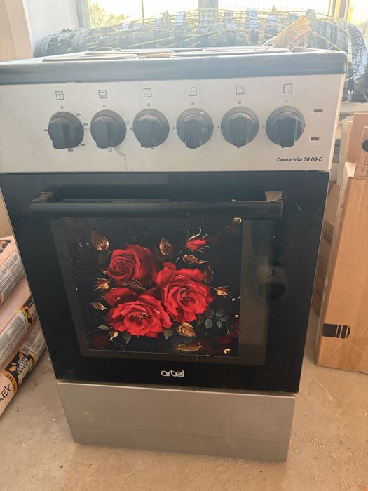 Продам электроплиту, рабочая
