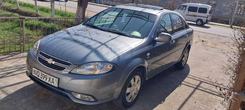 Gentra Lacetti срочно сотилади