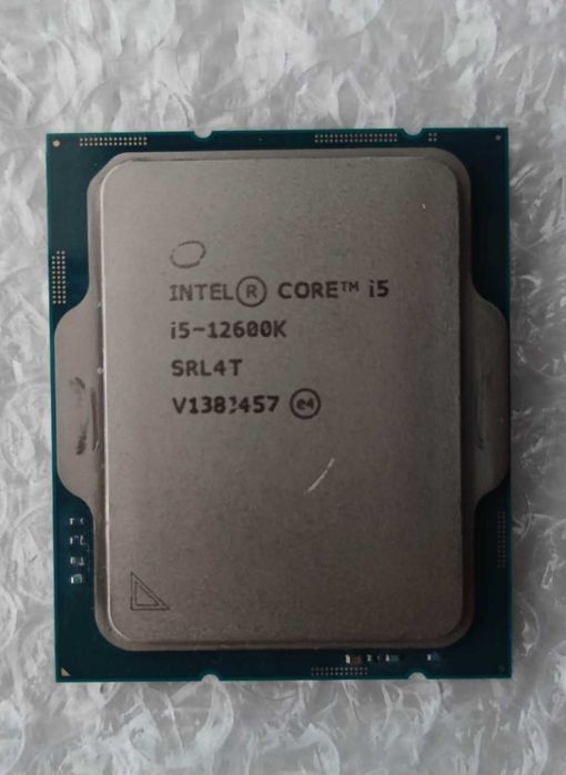 Процесор Intel Core i5-12600К BOX